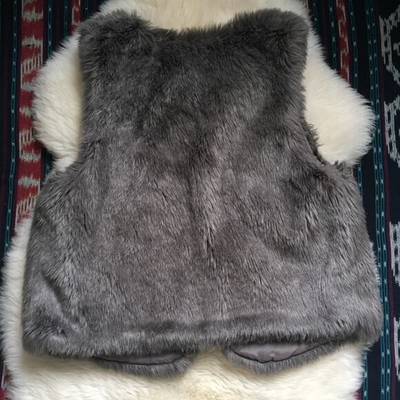 Wearmaster by Madewell faux fur vest J. Crew Mob Wife Wives sz L Sleeveless - Picture 7 of 7